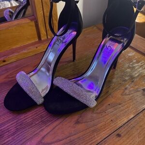 Anne Michelle Elegant Black Heels with Silver Straps